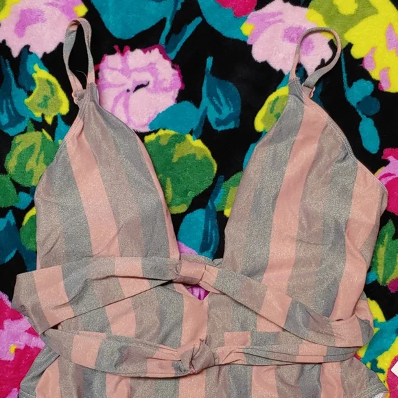 Urban Outfitters 🆕 Cici Knotty One Piece Swimsuit L - Picture 4 of 11